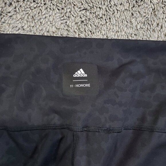 NWT Adidas  x 11 Honore Black Animal Print Flared Cropped Athletic Leggings - 2X - Picture 3 of 7